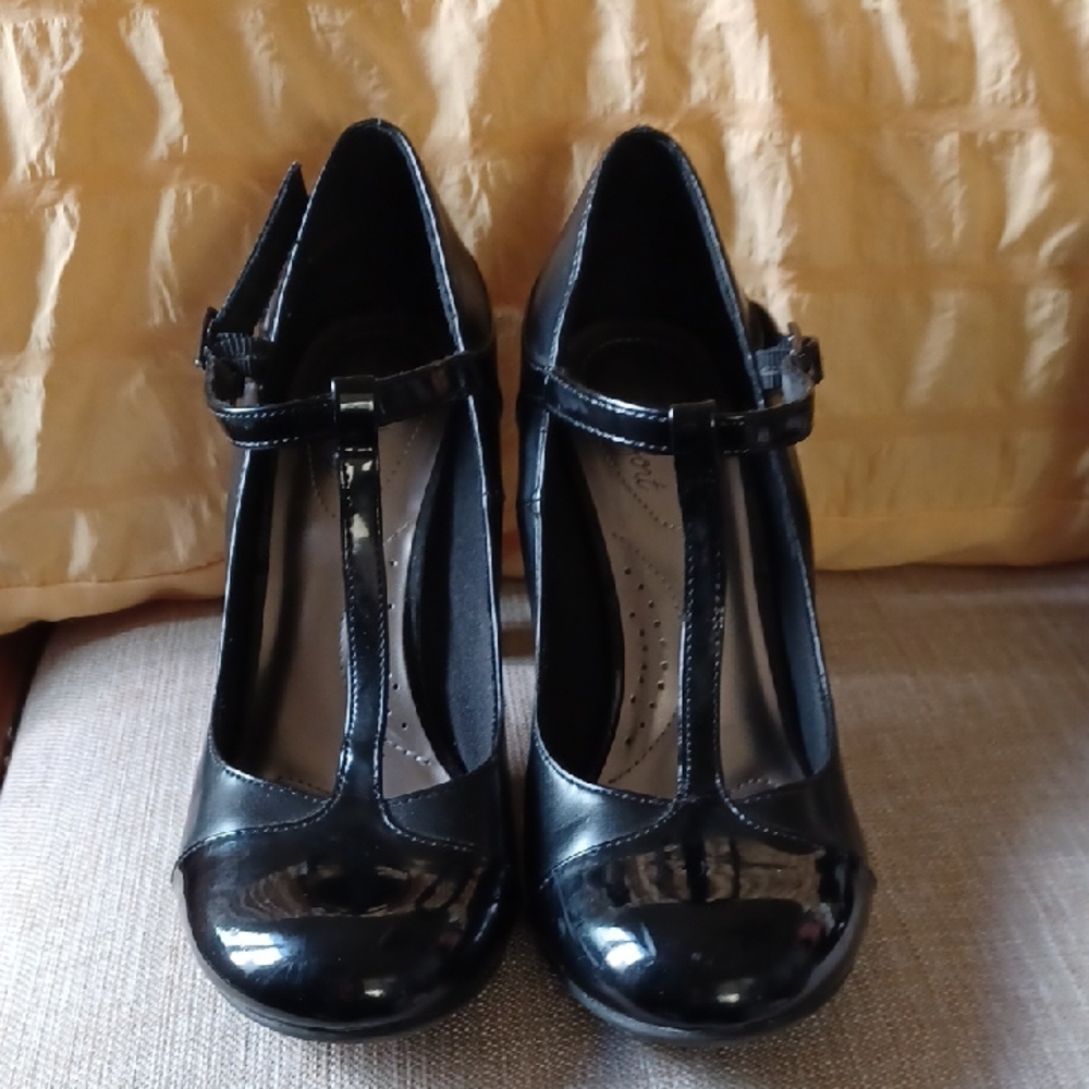 Chic Black Patent Leather T-Strap Heels